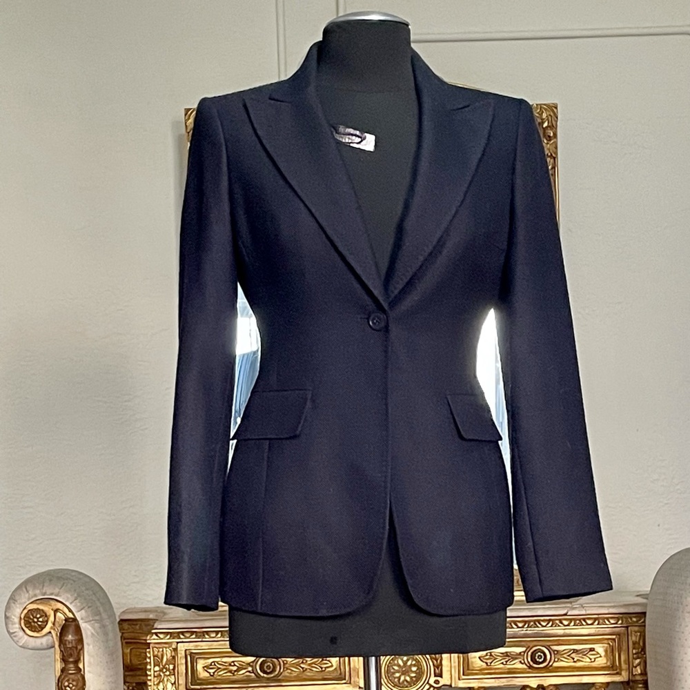 “Ann Klein “ Women’s Navy Single Brest Wool Blazer